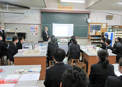 中学校の理科教室風景2